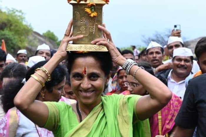 खासदार सुप्रिया सुळे या राष्ट्रवादी काँग्रेस पक्षाचे अध्यक्ष शरद पवार यांची एकुलती एक कन्या. गेल्या दीड दशकाहून अधिक काळ सामाजिक आणि राजकीय क्षेत्रात त्यांनी घालवला आहे.