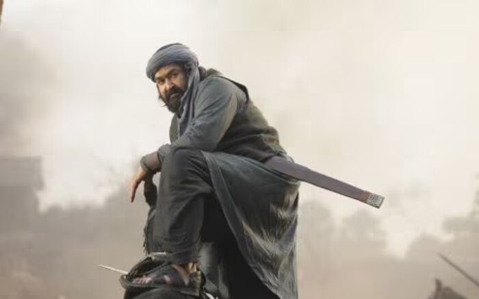  2021मध्ये अभिनेते मोहनलाल यांचा 'मरक्कर : द लायन ऑफ द अरेबियन सी' हा सिनेमा रिलीज झाला होता. सिनेमानं बॉक्स ऑफिसवर चांगलाच कल्ला केला.