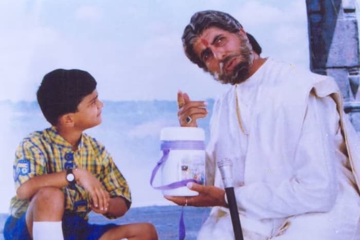 अमिताभ यांची मुख्य भूमिका असलेला 'सूर्यवंशम' हा ऑल टाइम हिट चित्रपट आहे. आजही या चित्रपटाची लोकप्रियता कमी झालेली नाही. 