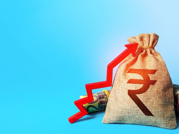 पाच वर्षांच्या रेकरिंक डिपॉझिटचे व्याजही 6.5 टक्के करण्यात आले आहे. मागील तिमाहीत ते 6.2 टक्के होतं.