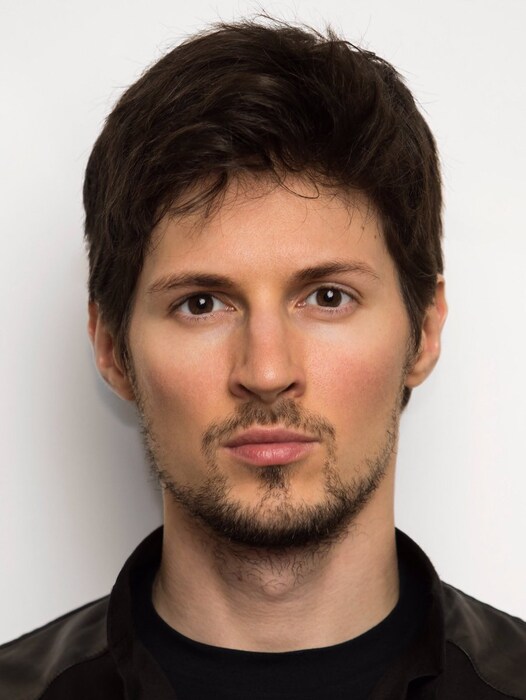 सौदी अरेबियाचे रहिवासी असलेले 38 वर्षीय Pavel Durov यांची संपत्ती 11.5 बिलियन अमेरिकी डॉलर आहे. त्यांच्या कमाईचा मुख्य स्त्रोत म्हणजे मेसेजिंग अॅप. पॉवेल ग्लोबल वेल्थ रँकिंगमध्ये 147 व्या स्थानावर आहे.