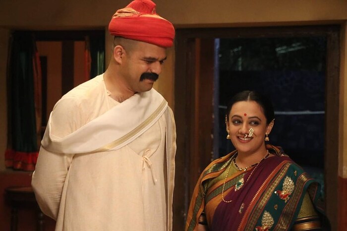 मराठी मनोरंजन सृष्टीतील लोकप्रिय अभिनेत्री स्पृहा जोशी सध्या झी मराठीवरील 'लोकमान्य' या मालिकेत काम करत आहे. 