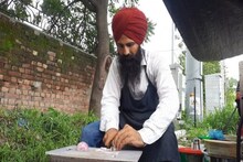 लेकीसाठी सोडली परदेशातील लाखोंची नोकरी; मायदेशी परतून आता बायकोसोबत करतो हे काम