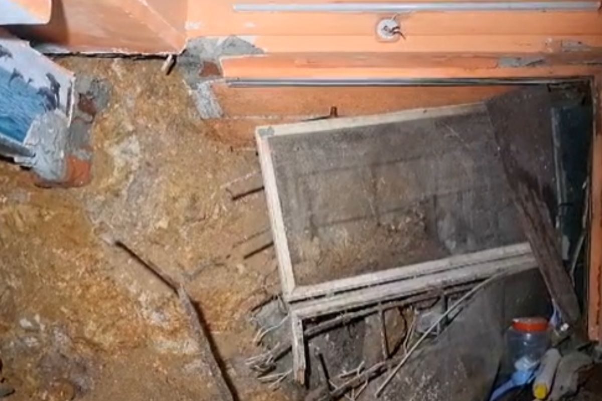 अंधेरीमध्ये दरड कोसळली