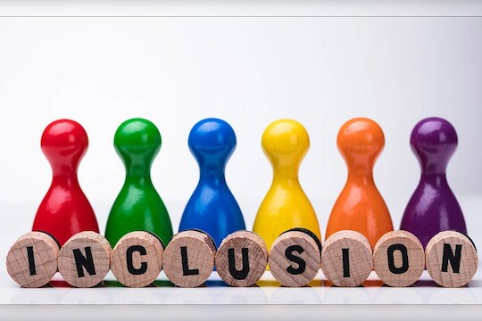 लिंग-तटस्थ 