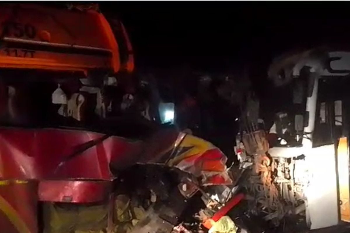 बुलढाण्यात भीषण अपघात