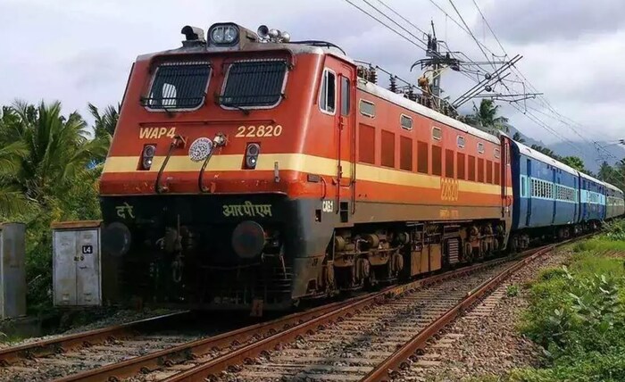 या तिकीट विंडोवरुन प्रवासी तिकीट बुक करू शकतात. या अतिरिक्त विंडो फक्त सामान्य PRSमध्ये काउंटरवरच ओपन करण्यात आल्या आहेत.  