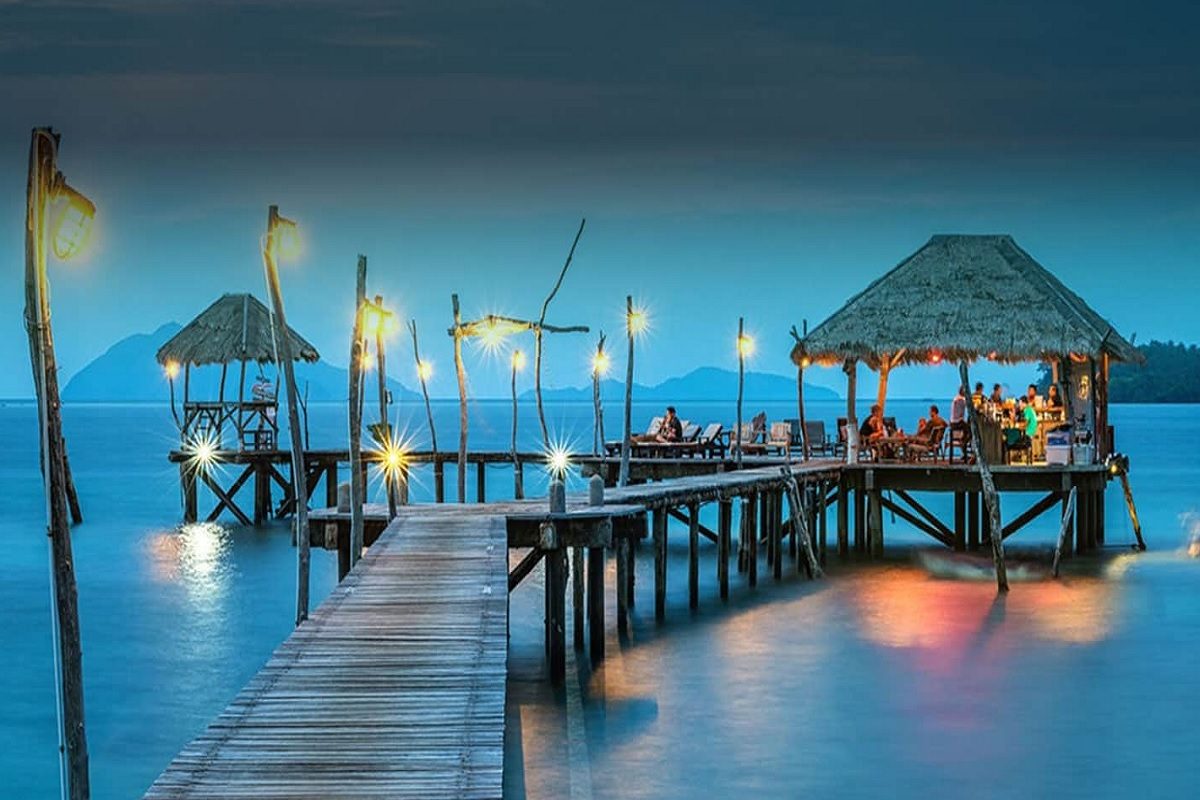 IRCTC चं जबरदस्त टूर पॅकेज! कमी पैशांत फिरुन या अंदमान