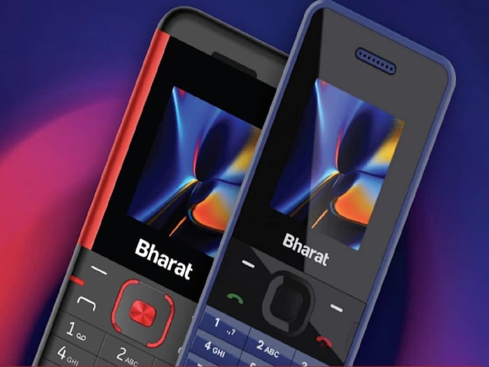 रिलायन्स जिओ फक्त 4G आणि 5G नेटवर्क चालवते. रिलायन्स जिओचा दावा आहे की 'Jio Bharat V2' च्या आधारे कंपनी 10 कोटींहून अधिक ग्राहक जोडेल.