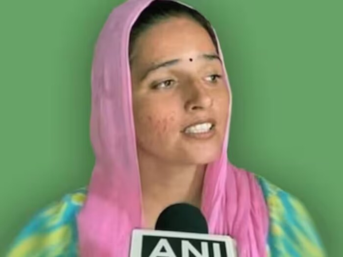 'भारतात सहज प्रवेश मिळावा यासाठी सीमाने सौंदर्याच्या जोरावर सचिन मीणा या सर्वसामान्य तरुणाला प्रेमाच्या जाळ्यात ओढलं. पुढे काही त्रास होऊ नये यासाठी आताच भारतीय नागरिकत्त्व मिळवण्यासाठी धडपड केली. आता कोणालाही संशय येणार नाही, अशापद्धतीने ती शांतपणे सगळी माहिती गोळा करून पाकिस्तानला पुरवणार आणि मग भारताविरोधात मोठा कट रचला जाणार', अशा विविध चर्चांना सोशल मीडियावर उधाण आलं असून या संशयामुळेच तिला भारतातून हकलवून लावा, अशी मागणी अनेकांनी केली आहे.