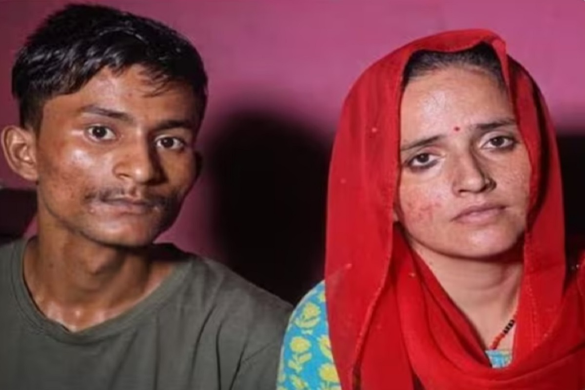 सर्वात आधी तिने नेपाळला जाण्यासाठी 15 दिवसांचा ट्युरिस्ट व्हिसा मिळवण्यासाठी प्रयत्न केले.