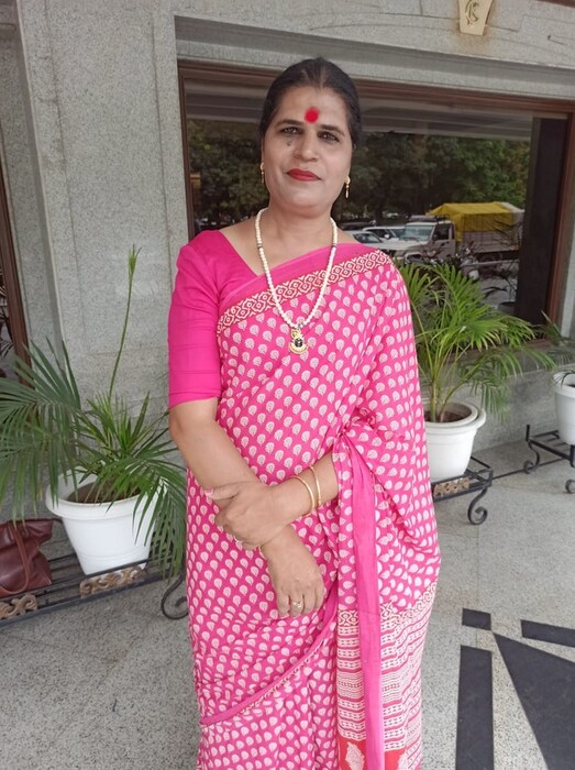 धनंजय चौहान आता किन्नरांना रोजगार मिळवून देण्यासाठी जीवापाड प्रयत्न करत आहेत. जेणेकरून त्यांना भीक मागावी लागू नये, शरीरविक्री करावी लागू नये. याचाच एक भाग म्हणून त्यांनी किन्नरांसाठी फूड व्हॅन अभियानसुद्धा सुरू केलं होतं. मात्र चंदीगड प्रशासनाकडून त्याला परवानगी मिळाली नसल्याचं त्यांनी सांगितलं.