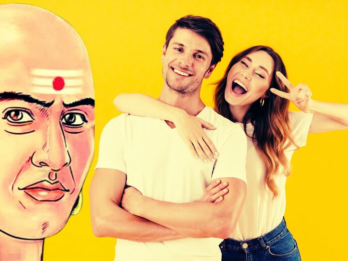 आचार्य चाणक्य यांनी चाणक्यनीतीमध्ये मानवी आयुष्यासाठी अनेक सल्ले दिले आहेत. त्यापैकी हा एक सल्ला ज्यात त्यांनी महिला-पुरुषांनी कोणतं काम न लाजता करावं हे सांगितलं आहे.