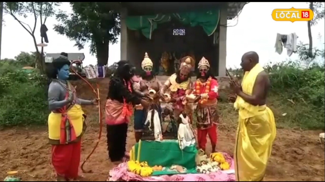 दरवर्षी या विवाहसोहळ्यासाठी तलंब्रलू पाठवण्यात आम्हाला धन्यता वाटते,` असं श्रीकृष्ण चैतन्य संगमचे अध्यक्ष कल्याणम् अप्पा राव यांनी सांगितलं.