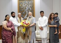 CM शिंदेंनी घेतली पंतप्रधान मोदींची भेट, कुटुंबियसुद्धा उपस्थित; कारणही सांगितले