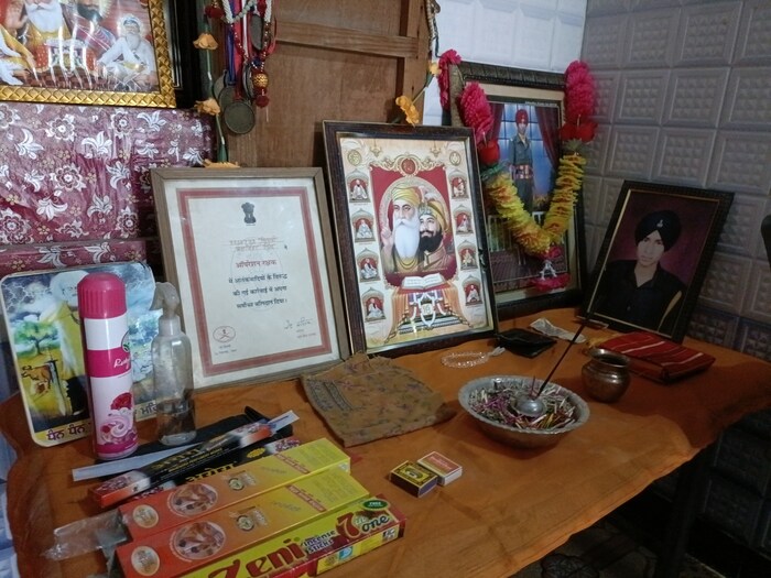 बलविंदर सिंह यांचे भाऊ आणि वहिनी बलविंदर यांची सेवा करतात. त्या म्हणाल्या, सरकार आणि प्रशासनाने त्यांना जे काही दिले, त्यामुळे त्या संतुष्ट आहेत. 