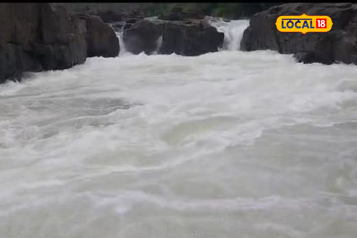 महाराष्ट्रातली ही नदी तुम्हाला माहितीये का? एखाद्या सिनेमाची येईल आठवण VIDEO