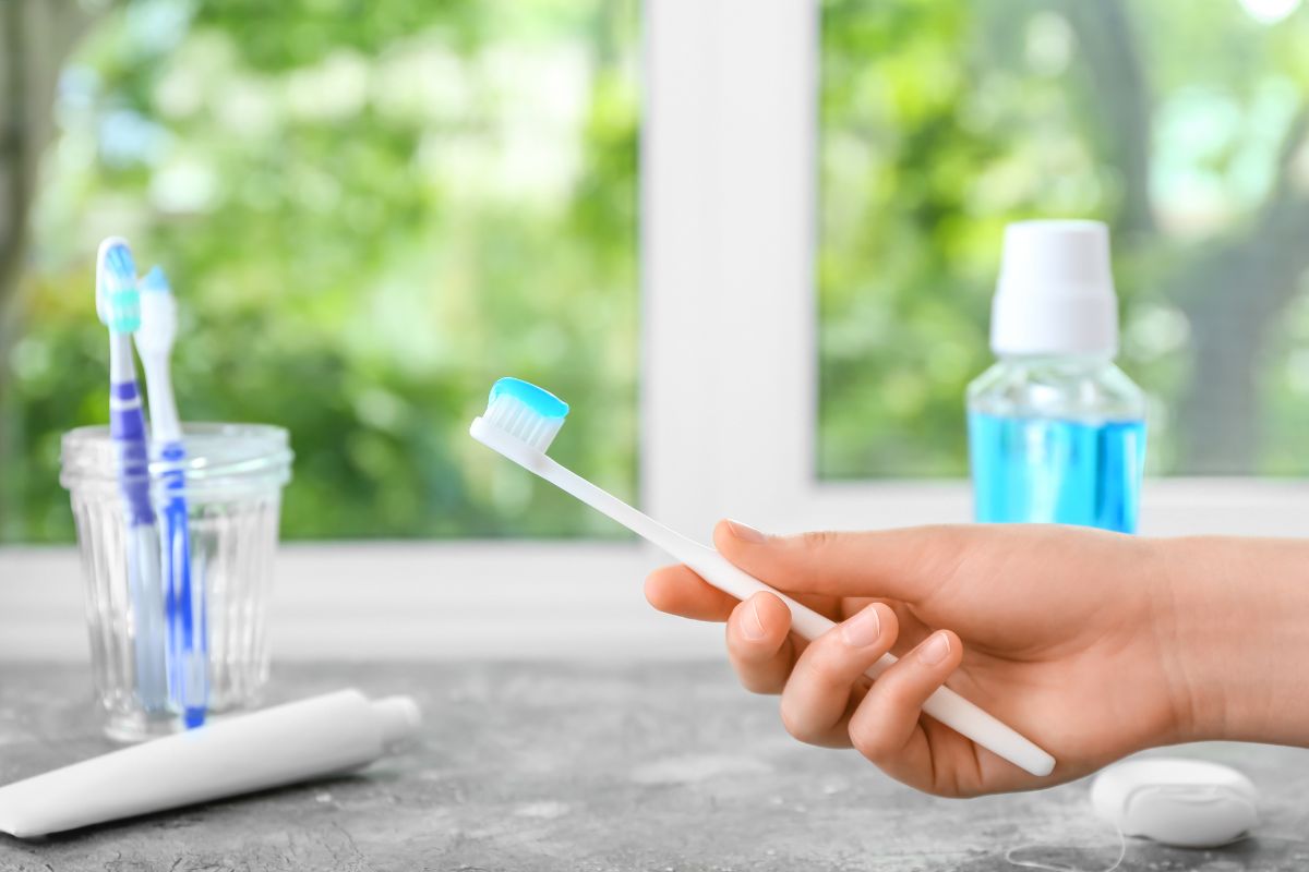 हॉटेल रूममधील बाथरूममध्ये ठेवू नका टूथब्रश (प्रतिकात्मक फोटो)
