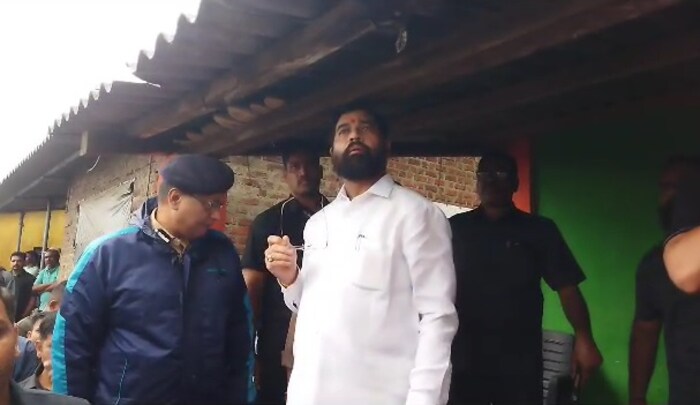 या घटनेत दरड कोसळून झालेल्या दुर्घटनेत हेलिकॉप्टरद्वारे रेस्क्यू ऑपरेशन करण्याच्या सूचना मुख्यमंत्री एकनाथ शिंदे यांनी दिल्या आहेत. 