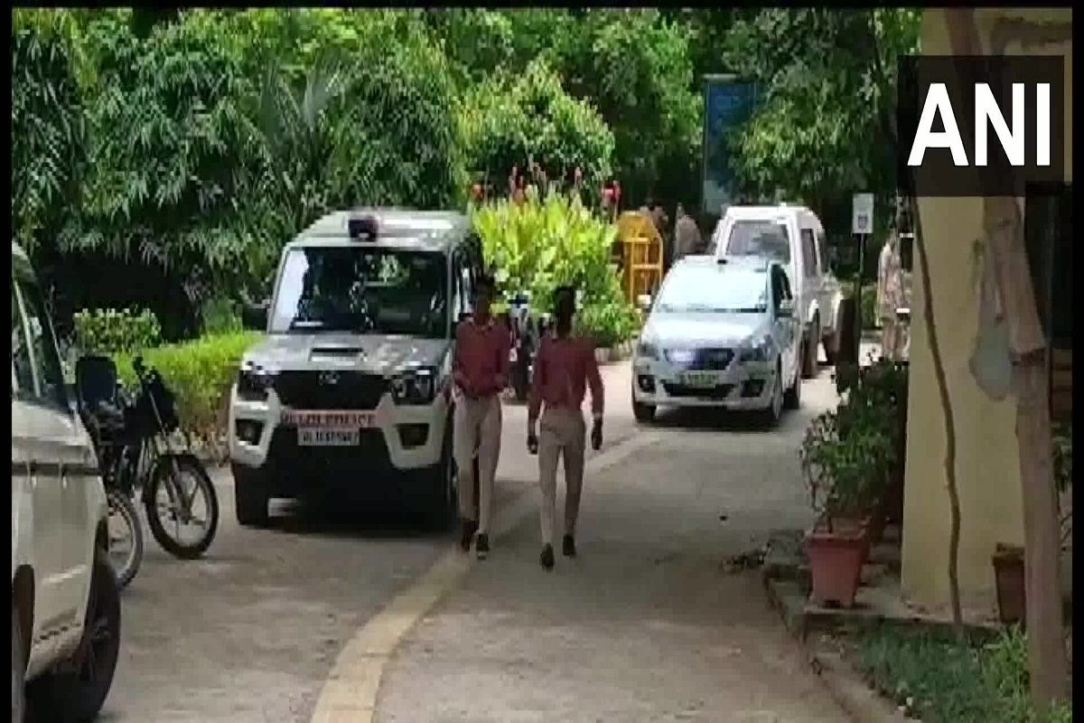 पार्कमध्ये बोलवलं अन् लग्नाला नकार देताच तरुणीसोबत केलं भयंकर कृत्य