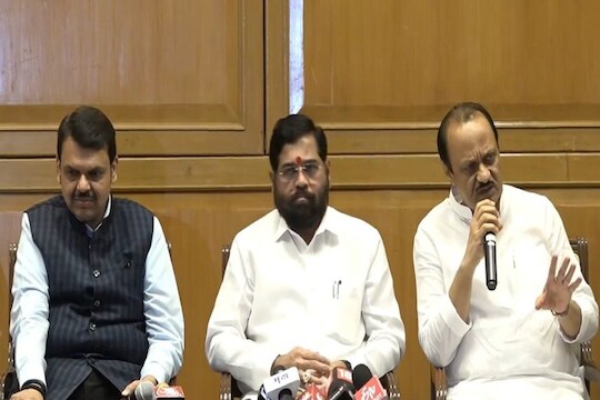 राष्ट्रवादीच्या व्हीपवरून गोंधळ, काय म्हणाले अजित पवार?