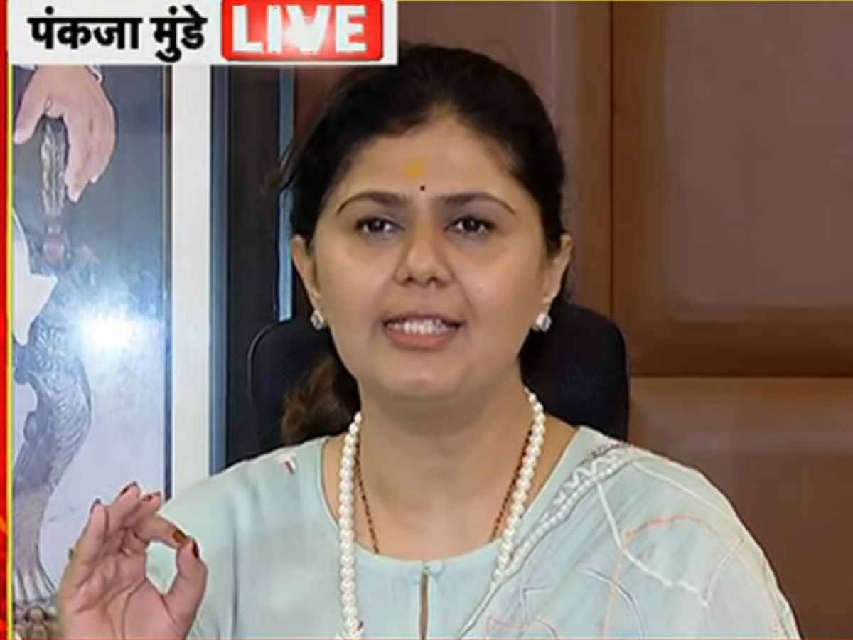 <a href="http://cms.ibnlokmat.tv/maharashtra/maharashtra-politics-pankaja-munde-will-take-2-months-break-from-politics-mhmg-916716.html/attachment/pankaja-3" rel="attachment wp-att-916729"></a> काँग्रेसमध्ये जाणाऱ्या चर्चांवर आज अखेर भाजप मंत्री पंकजा मुंडे यांनी पत्रकार परिषद घेत थेट भूमिका मांडली