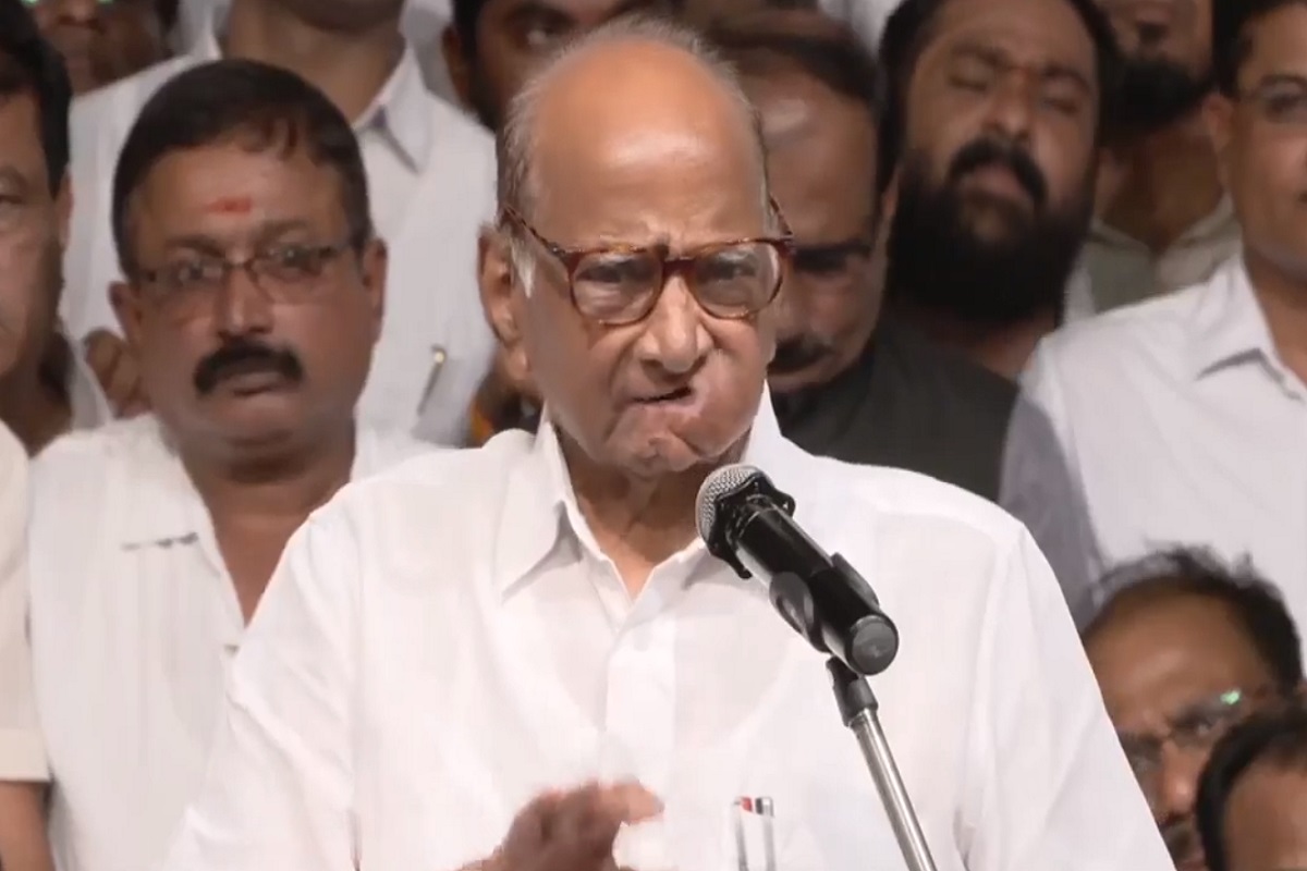 शरद पवार अॅक्शन मोडमध्ये, दिल्लीतल्या बैठकीत मोठे निर्णय होणार?