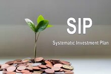 SIP मध्ये गुंतवणूक करण्याचा विचार करताय? मग हे 5 मंत्र अवश्य घ्या जाणून