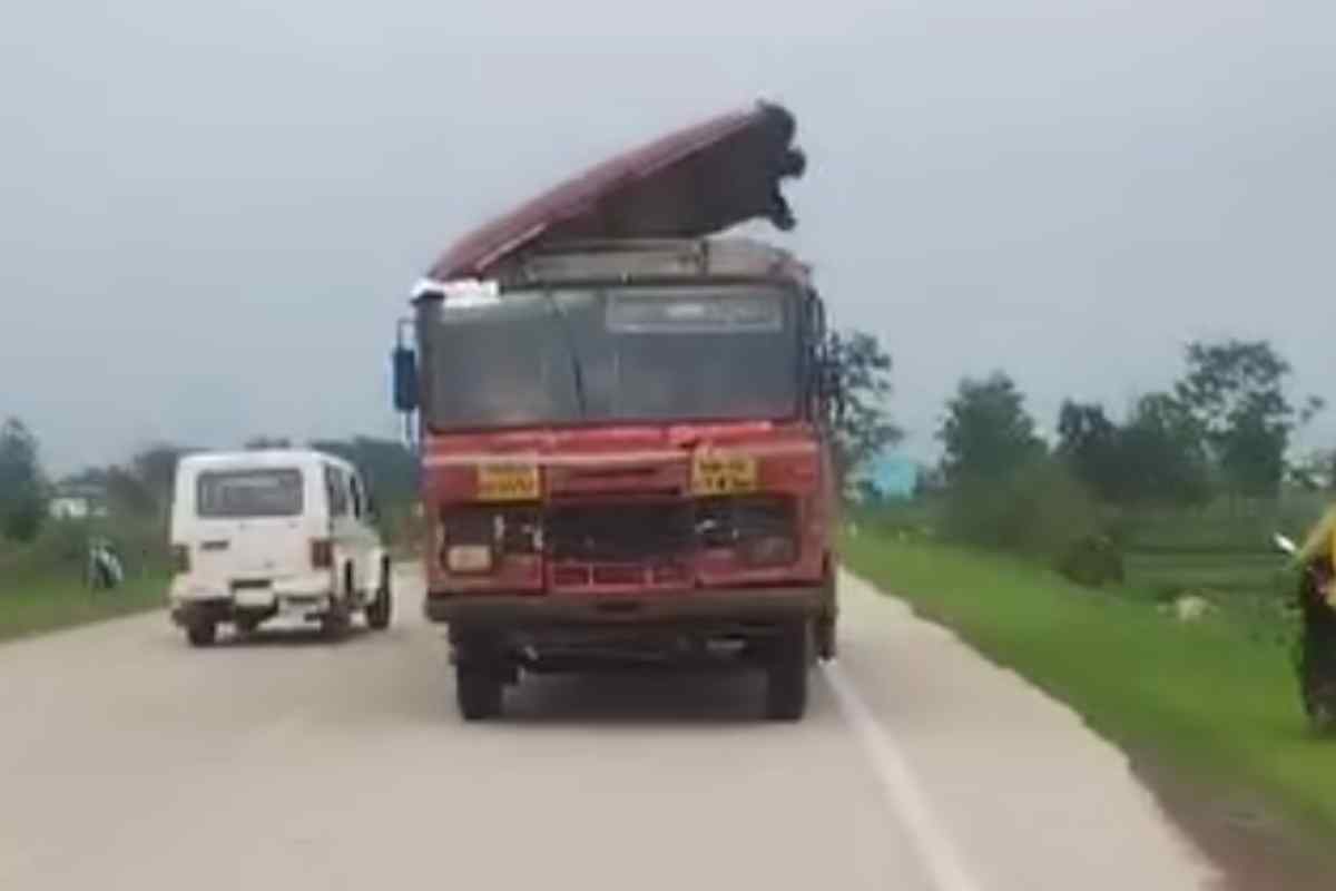 एसटी बसचा व्हिडीओ व्हायरल