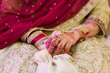 लग्नाच्या दोन तासांतच पतीने दिला घटस्फोट, कारण जाणून बसेल धक्का