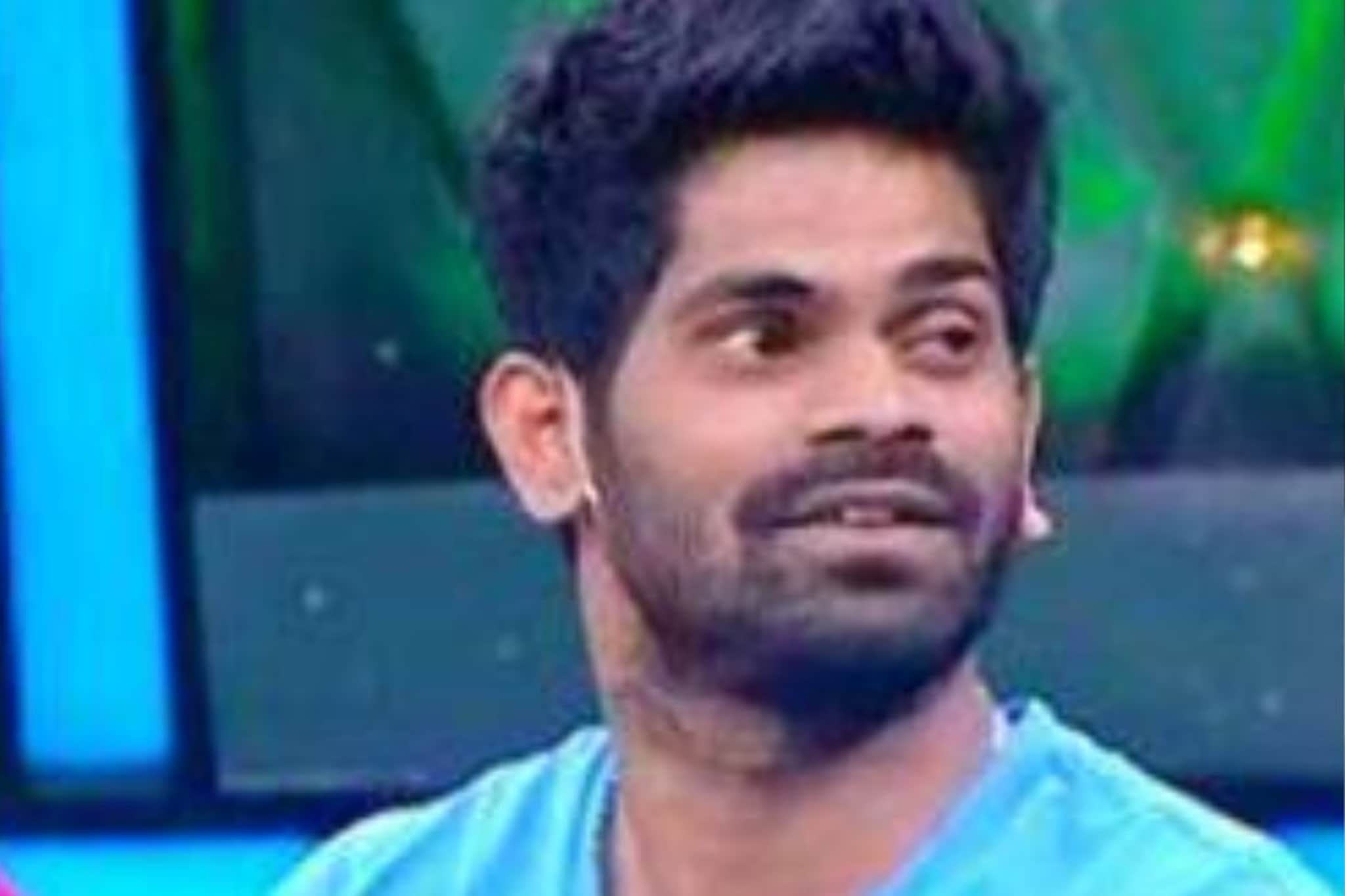 'Talent ची आमच्या गावभर चर्चा', ओंकार भोजनेच्या 'त्या' कवितेची रंगलेय चर्चा