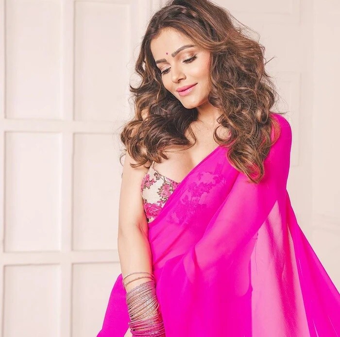 रूबीनाने एकदा बॉलिवूड बबलला तिच्या रिलेशनशिपबाबत मुलाखत दिली होती. ती म्हणाली होती की, 'या ब्रेकअपने मला खूप वाईट वाटलं आणि मी जवळजवळ एक वर्ष यातून बाहेरच आले नव्हते, होतो. त्यावेळी मी स्वतःला आरशात पाहिल्यावर मला स्वतःलाच ओळखता येत नव्हत, इतकी वाईट अवस्था माझी झाली होती. तो माझ्या आयुष्यातील खूप कठीण काळ होता.