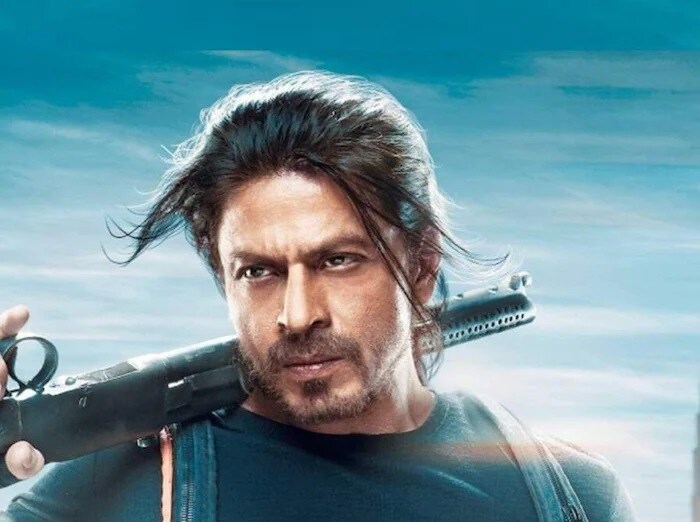 2017 मध्ये आलेला त्याचा दुसरा चित्रपट 'जब हॅरी मेट सेजल' बॉक्स ऑफिसवर फ्लॉप झाला आणि 2018 साली आलेला त्याचा 'झिरो' चित्रपट बॉक्स ऑफिसवर खूपच वाईटपणे आपटला. यानंतर शाहरुखचे स्टारडम संपणार की काय, असे सर्वांना वाटत होते, पण तसे झाले नाही. सततच्या अपयशानंतर शाहरुखने एक मोठा निर्णय घेतला आणि 4 वर्षांसाठी अभिनयातून ब्रेक घेतला.