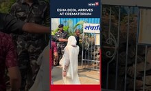 Dharmendra's daughter Esha Deol arrives at Vile Parle Crematorium in Mumbai