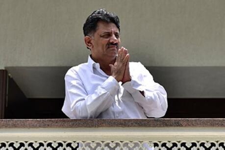 ಪ್ರತ್ಯೇಕ ಲಿಂಗಾಯತ ಧರ್ಮ ವಿಚಾರದಲ್ಲಿ ತಪ್ಪು ಮಾಡಿದ್ವಿ, ಕ್ಷಮಿಸಿ ನಮ್ಮನ್ನ; ಡಿಕೆ ಶಿವಕುಮಾರ್ ಪ್ರತ್ಯೇಕ ಲಿಂಗಾಯತ ಧರ್ಮ ವಿಚಾರದಲ್ಲಿ ತಪ್ಪು ಮಾಡಿದ್ವಿ, ಕ್ಷಮಿಸಿ ನಮ್ಮನ್ನ; ಡಿಕೆ ಶಿವಕುಮಾರ್