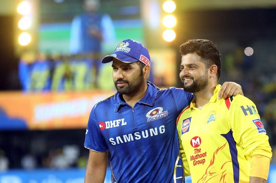  ಮುಂಬೈ ತಂಡದ ನಾಯಕ ರೋಹಿತ್​ ಶರ್ಮ ಮತ್ತು ಚೆನ್ನೈ ತಂಡದ ನಾಯಕ ಸುರೇಶ್​ ರೈನಾ ಟಾಸ್​ಗೂ ಮುನ್ನ ಫೋಟೋಕ್ಕೆ ಪೋಸ್ ನೀಡುತ್ತಿರುವುದು