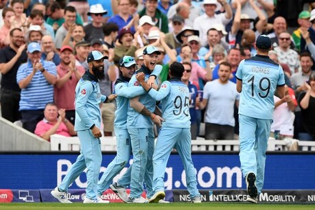 Eng vs SA: ಉದ್ಘಾಟನಾ ಪಂದ್ಯದಲ್ಲಿ ಗೆದ್ದು ಬೀಗಿದ ಆಂಗ್ಲರು; ಸೋಲಿನಿಂದ ಅಧ್ಯಾಯ ಆರಂಭಿಸಿದ ಆಫ್ರಿಕಾ Eng vs SA: ಉದ್ಘಾಟನಾ ಪಂದ್ಯದಲ್ಲಿ ಗೆದ್ದು ಬೀಗಿದ ಆಂಗ್ಲರು; ಸೋಲಿನಿಂದ ಅಧ್ಯಾಯ ಆರಂಭಿಸಿದ ಆಫ್ರಿಕಾ