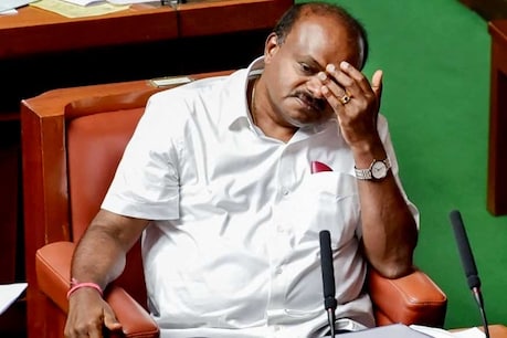 ವಿಶ್ವಾಸಮತಕ್ಕೆ ಕ್ಷಣಗಣನೆ; ಸದನದಲ್ಲಿ ಹಾಜರಿರುವಂತೆ ಕಾಂಗ್ರೆಸ್ ಶಾಸಕರಿಗೆ ವಿಪ್ ವಿಶ್ವಾಸಮತಕ್ಕೆ ಕ್ಷಣಗಣನೆ; ಸದನದಲ್ಲಿ ಹಾಜರಿರುವಂತೆ ಕಾಂಗ್ರೆಸ್ ಶಾಸಕರಿಗೆ ವಿಪ್