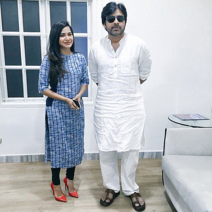Ashu Reddy with Pawan Kalyan