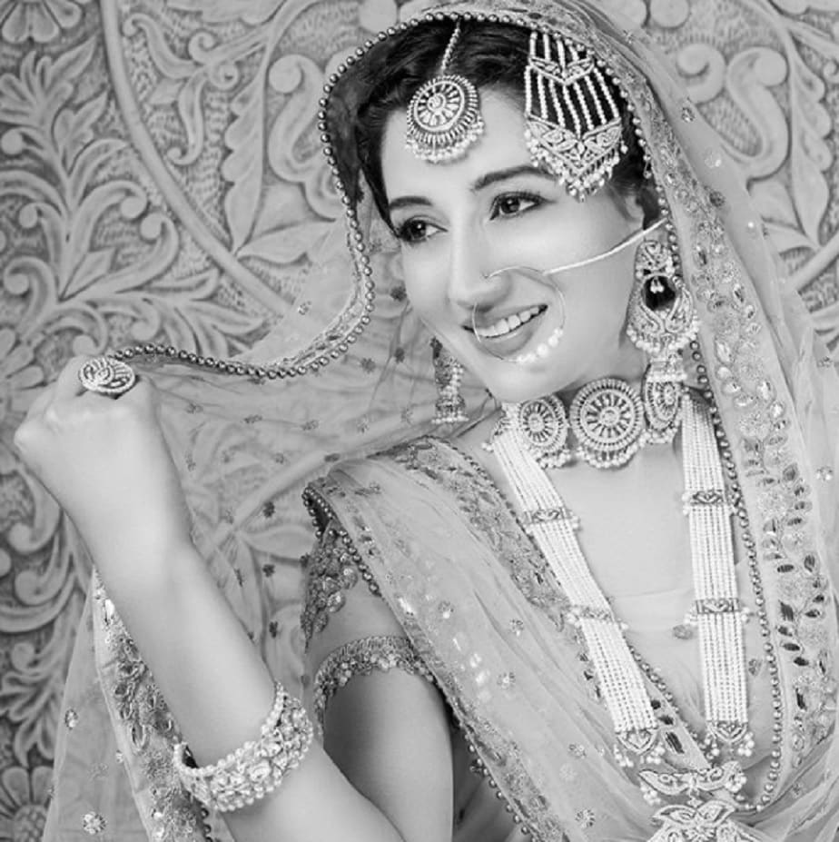 'ನೀನಾದೆ ನಾ' ಸಿನಿಮಾದಲ್ಲಿ ಪ್ರಜ್ವಲ್ ದೇವರಾಜ್ ಜತೆ ಪ್ರಿಯಾಂಕಾ ಕಾಂದ್ವಾಲ್ ತೆರೆ ಹಂಚಿಕೊಂಡಿದ್ದಾರೆ