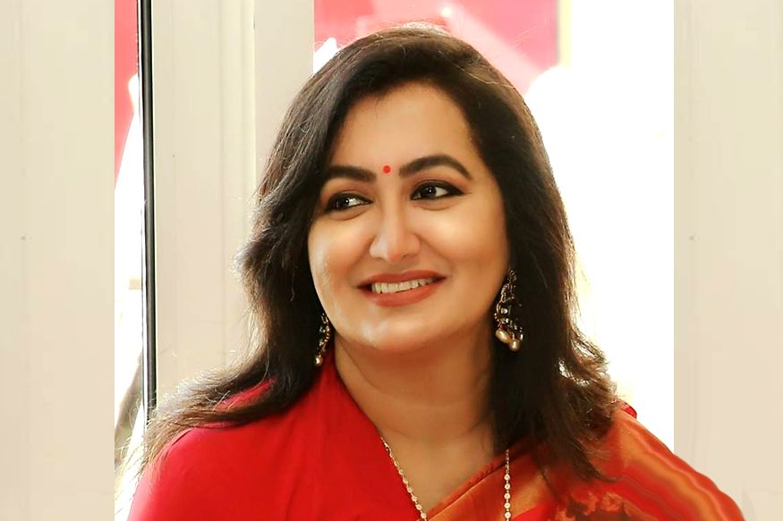 Sumalatha Ambareesh To support interdependent candidate in KR pete By election