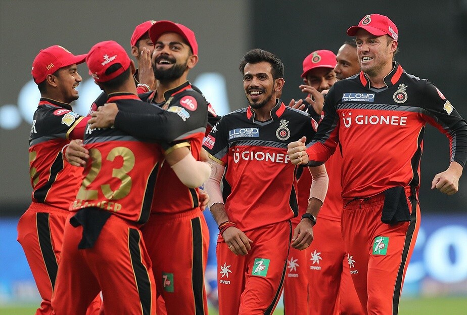 RCB ಕೈ ಬಿಟ್ಟಿರುವ ಆಟಗಾರರು: ಶಿಮ್ರೋನ್ ಹೆಟ್ಮೇರ್, ಕಾಲಿನ್ ಗ್ರ್ಯಾಂಡ್ಹೋಮ್, ಟಿಮ್ ಸೌಥಿ, ಹೆನ್ರಿಚ್ ಕ್ಲಾಸೆನ್, ಅಕ್ಷದೀಪ್ ನಾಥ್, ನೇಥನ್ ಕೌಲ್ಟರ್ ನೈಲ್, ಪ್ರಯಾಸ್ ರೇ ಬರ್ಮನ್, ಕುಲ್ವಂತ್ ಕೇಜ್ರೋಲಿಯಾ, ಹಿಮ್ಮತ್ ಸಿಂಗ್, ಮಿಲಿಂದ್ ಕುಮಾರ್ ಅವರನ್ನು ತಂಡದಿಂದ ಕೈ ಬಿಡಲಾಗಿದೆ. RCB ಕೈ ಬಿಟ್ಟಿರುವ ಆಟಗಾರರು: ಶಿಮ್ರೋನ್ ಹೆಟ್ಮೇರ್, ಕಾಲಿನ್ ಗ್ರ್ಯಾಂಡ್ಹೋಮ್, ಟಿಮ್ ಸೌಥಿ, ಹೆನ್ರಿಚ್ ಕ್ಲಾಸೆನ್, ಅಕ್ಷದೀಪ್ ನಾಥ್, ನೇಥನ್ ಕೌಲ್ಟರ್ ನೈಲ್, ಪ್ರಯಾಸ್ ರೇ ಬರ್ಮನ್, ಕುಲ್ವಂತ್ ಕೇಜ್ರೋಲಿಯಾ, ಹಿಮ್ಮತ್ ಸಿಂಗ್, ಮಿಲಿಂದ್ ಕುಮಾರ್ ಅವರನ್ನು ತಂಡದಿಂದ ಕೈ ಬಿಡಲಾಗಿದೆ.