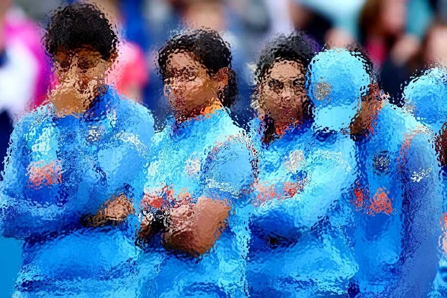 ಕ್ರಿಕೆಟ್ ಜಗತ್ತಿನಲ್ಲಿ ಹೊಸ ಹೊಸ ದಾಖಲೆಗಳು ಸೃಷ್ಟಿಯಾಗುವುದು ಸಾಮಾನ್ಯ. ಇಂತಹ ದಾಖಲೆಗಳು ಕೂಡ ಶಾಶ್ವತವಲ್ಲ. ಹೀಗಾಗಿಯೇ ಹೊಸ ರೆಕಾರ್ಡ್ಗಳು ದಾಖಲಾಗುತ್ತಿದ್ದಂತೆ ಹಳೆಯ ದಾಖಲೆಗಳು ಮರೆಯಾಗುತ್ತವೆ. ಕ್ರಿಕೆಟ್ ಜಗತ್ತಿನಲ್ಲಿ ಹೊಸ ಹೊಸ ದಾಖಲೆಗಳು ಸೃಷ್ಟಿಯಾಗುವುದು ಸಾಮಾನ್ಯ. ಇಂತಹ ದಾಖಲೆಗಳು ಕೂಡ ಶಾಶ್ವತವಲ್ಲ. ಹೀಗಾಗಿಯೇ ಹೊಸ ರೆಕಾರ್ಡ್ಗಳು ದಾಖಲಾಗುತ್ತಿದ್ದಂತೆ ಹಳೆಯ ದಾಖಲೆಗಳು ಮರೆಯಾಗುತ್ತವೆ.