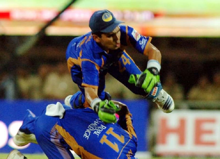  ಪಾಕಿಸ್ತಾನದ ವಿಕೆಟ್ ಕೀಪರ್ ಕಮ್ರಾನ್ ಅಕ್ಮಲ್ ರಾಜಸ್ಥಾನ್ ರಾಯಲ್ಸ್ ತಂಡವನ್ನು ಪ್ರತಿನಿಧಿಸಿದ್ದರು. ಸ್ಲಾಗ್ ಓವರ್‌ಗಳಲ್ಲಿ ಅಕ್ಮಲ್ ಭರ್ಜರಿ ಬ್ಯಾಟಿಂಗ್ ನಡೆಸಿ ಗಮನ ಸೆಳೆದಿದ್ದರು. ಅದರಲ್ಲೂ ಚೆನ್ನೈ ಸೂಪರ್ ಕಿಂಗ್ಸ್ ವಿರುದ್ಧ  28 ಎಸೆತಗಳಲ್ಲಿ 53 ರನ್ ಬಾರಿಸಿ ಮಿಂಚಿದ್ದರು.