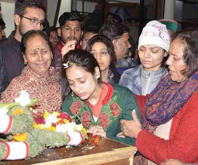 Love Story of Indian Sodier Pulwama attack after Major Vibhuti shankar Dhoundiyal Death his Wife Nitika Kaul joined Army
