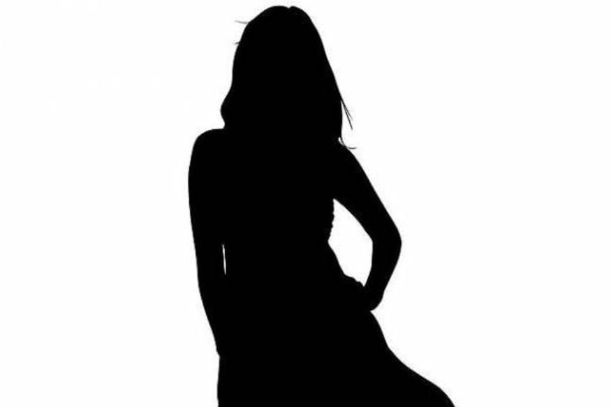 sex racket in benglore and police caught a women arrest