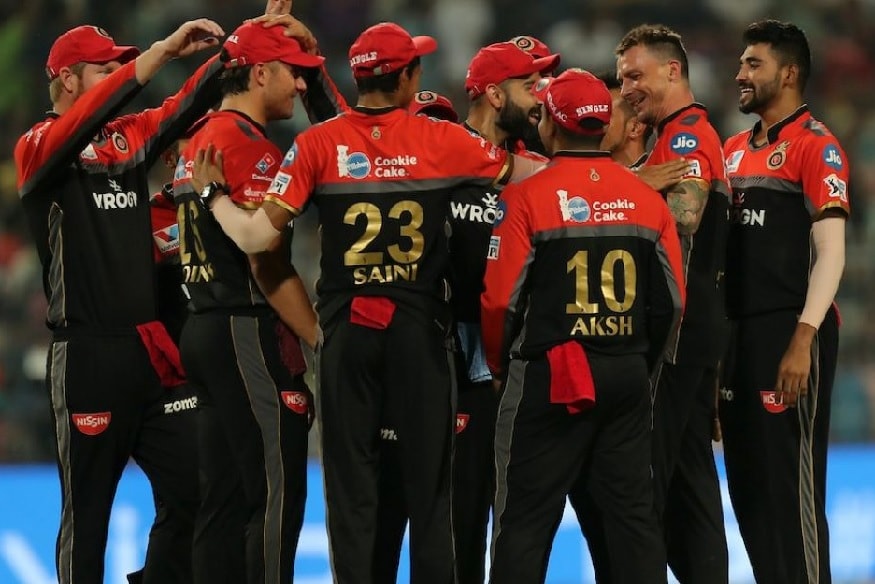  ಐಪಿಎಲ್ 12 ಆವೃತ್ತಿ ಕಳೆದು ಹೋದರೂ ವಿರಾಟ್ ಕೊಹ್ಲಿ ಪಡೆ ಒಮ್ಮೆಯು ಕಪ್ ಗೆದ್ದಿಲ್ಲ ಎಂಬುವುದು ತಿಳಿದಿದೆ. ಸದ್ಯ 2020 ಐಪಿಎಲ್ ಆರಂಭಕ್ಕೆ ಕಾದುಕುಳಿತಿರುವ ಆರ್​ಸಿಬಿ ಈ ಬಾರಿ ಪ್ರಶಸ್ತಿ ಗೆಲ್ಲುವ ಇರಾದೆ ಹೊಂದಿದೆ.