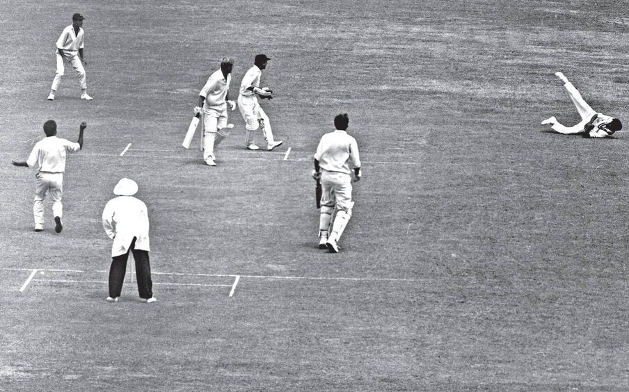  ಏಕನಾಥ್ ಸೋಲ್ಕರ್ ಭಾರತದ ಪರ 27 ಟೆಸ್ಟ್ ಮತ್ತು 7 ಏಕದಿನ ಪಂದ್ಯಗಳನ್ನಾಡಿದ್ದರು. 1969 ರಿಂದ 1974 ರವರೆಗೆ ಟೀಂ ಇಂಡಿಯಾವನ್ನು ಪ್ರತಿನಿಧಿಸಿದ್ದ ಸೋಲ್ಕರ್ ಅತ್ಯುತ್ತಮ ಫೀಲ್ಡರ್ ಆಗಿ ಗುರುತಿಸಿಕೊಂಡಿದ್ದರು.