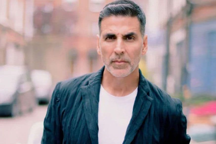 Bollywood Akshay Kumar donates 1000 wrist bands to help Mumbai Police detect COVID19 symptoms