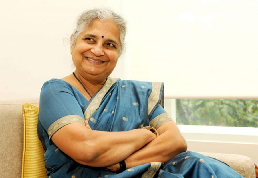  ದೇಶಾದ್ಯಂತ ಲಾಕ್​ಡೌನ್ ಜಾರಿಯಲ್ಲಿರುವುದರಿಂದ ಬಡವರು ಮತ್ತು ದಿನಗೂಲಿ ಕಾರ್ಮಿಕರು ಸಂಕಷ್ಟದಲ್ಲಿದ್ದಾರೆ. ಅದರಲ್ಲೂ ಚಿತ್ರರಂಗ ಸ್ಥಗಿತಗೊಂಡಿರುವುದರಿಂದ ಸಿನಿಮಾವನ್ನೇ ಅನೇಕ ದಿನಗೂಲಿ ಕಾರ್ಮಿಕರ ಕುಟುಂಬಗಳ ಪರಿಸ್ಥಿತಿ ದಿಕ್ಕು ತೋಚದಂತಿತ್ತು.